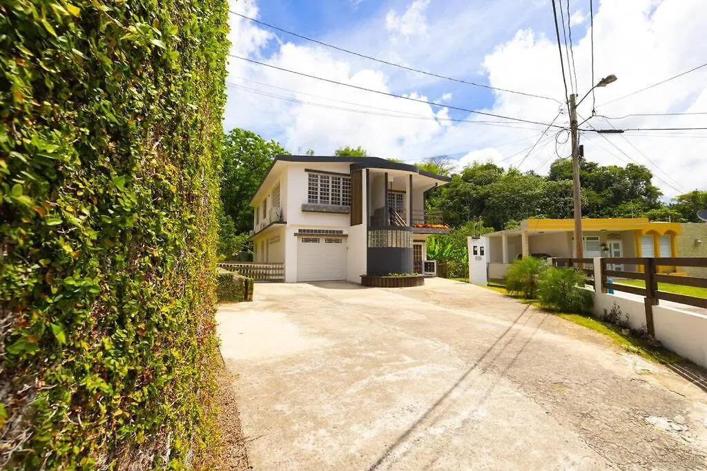 Utuado Villa Campina Retreat - Scenic Mountain Views