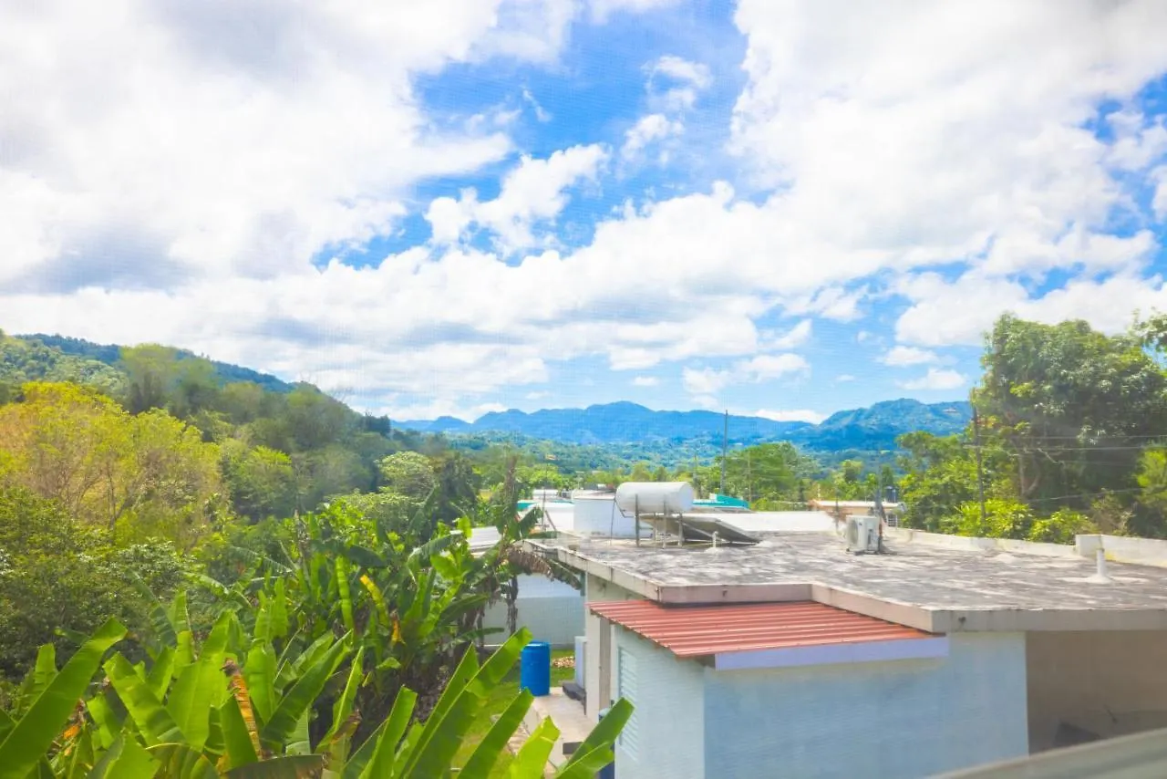 Utuado Villa Campina Retreat - Scenic Mountain Views בית נופש